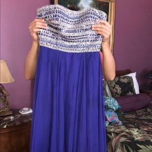 Prom dress